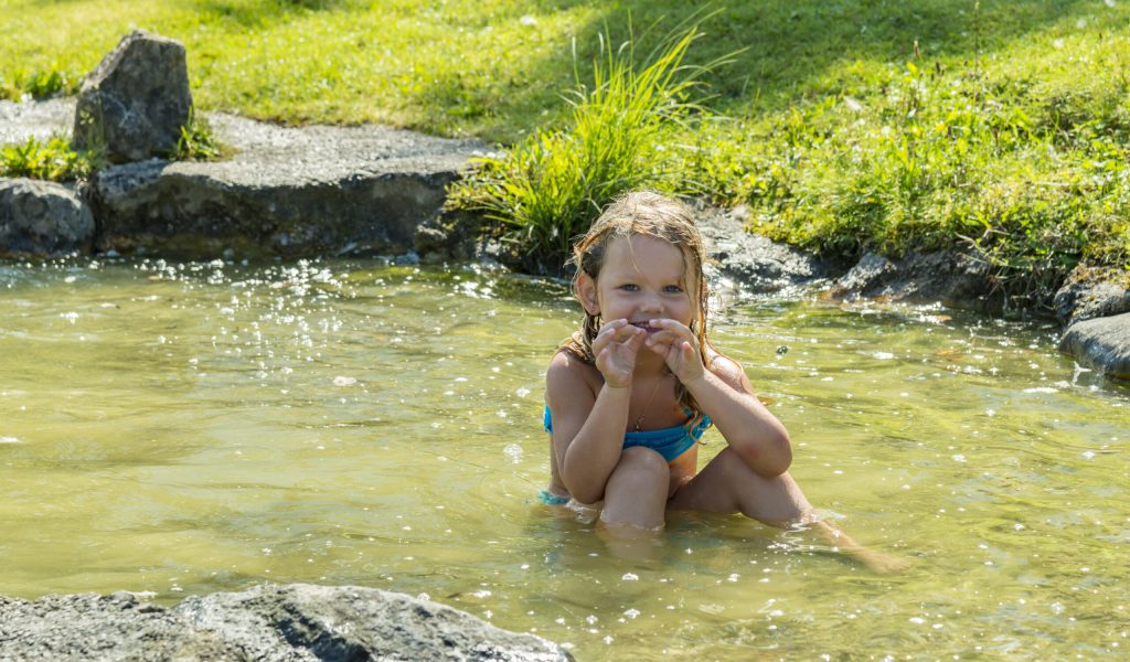 terrassencamping-badestrand-kinder-1